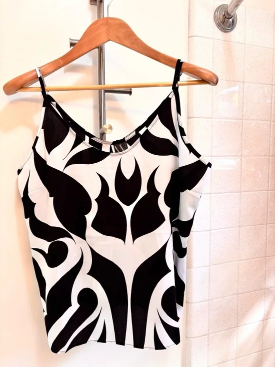 NWT Worthington Black White Camisole Size XL Abstract Resort Festival Statement - Picture 3 of 7